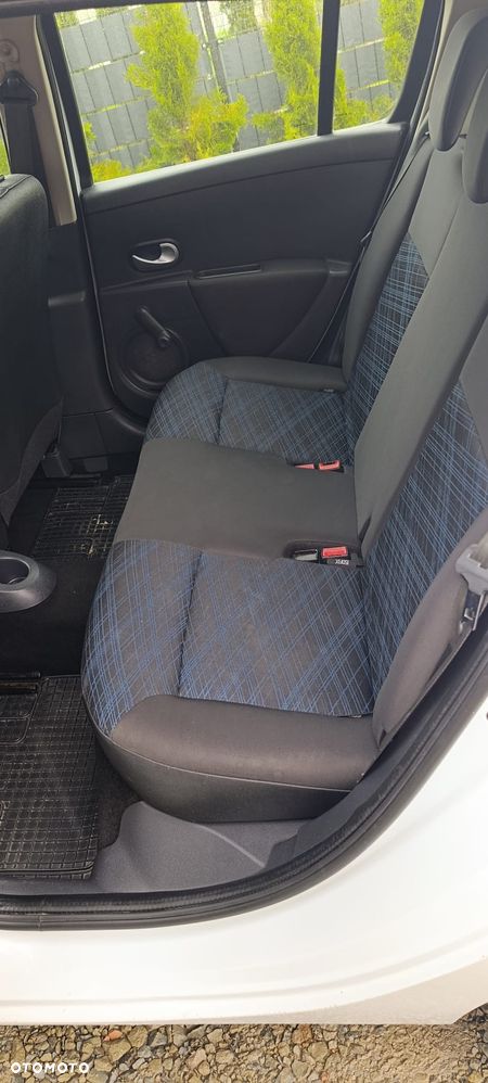 Renault Clio - 14
