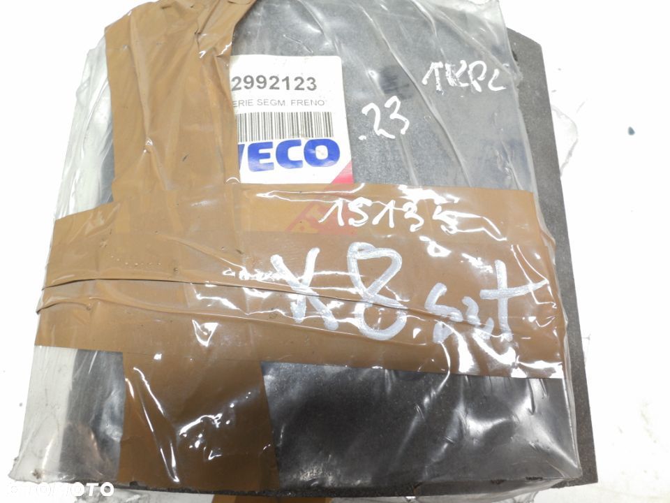 Iveco Trakker okładzina szczęki hamulcowe 2992123 ORYGINAŁ IVECO NIE ZAMIENNIK - 1