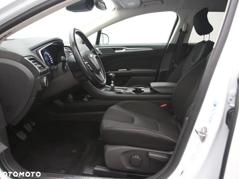 Ford Mondeo 2.0 TDCi STart-Stopp Titanium - 4
