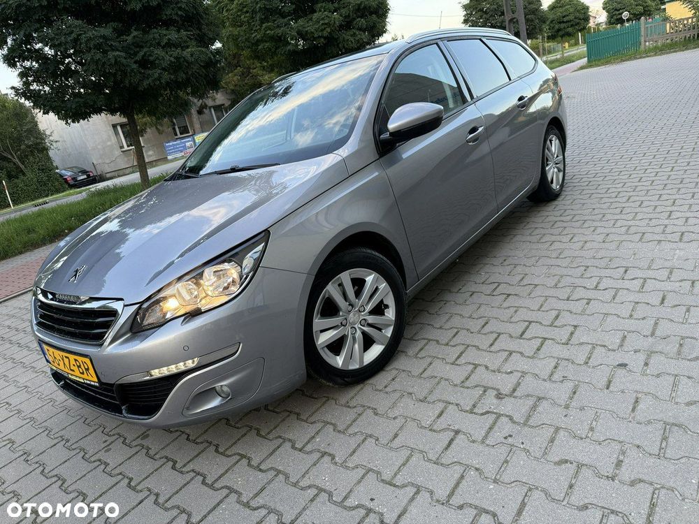 Peugeot 308 - 1