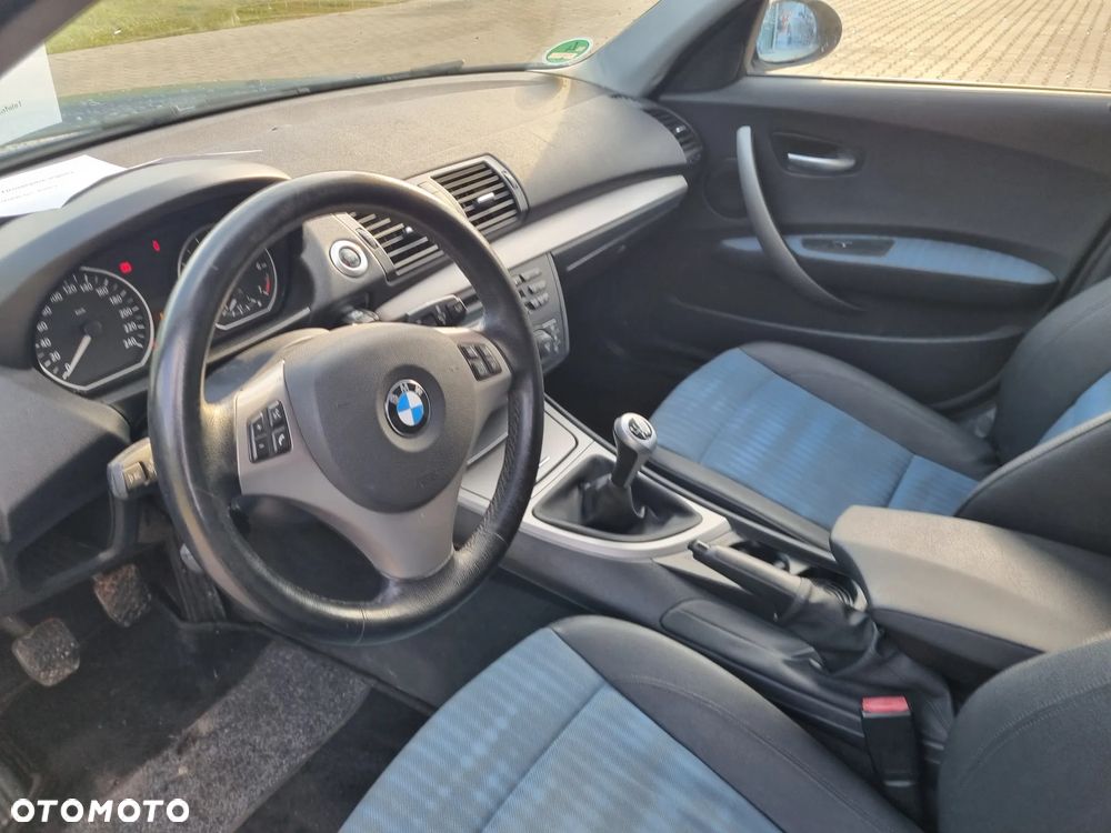 BMW Seria 1 116i - 17