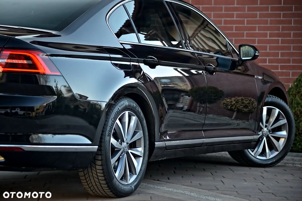 Volkswagen Passat 2.0 TDI SCR (BlueMotion Tech) 4Mot DSG Highline - 22