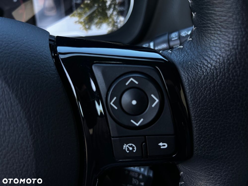 Toyota Yaris 1.5 Premium - 27