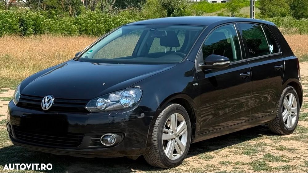 Volkswagen Golf - 8