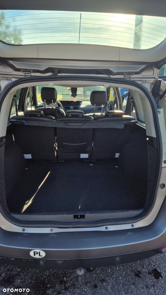 Renault Scenic - 8