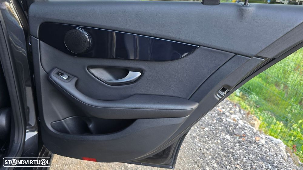 Mercedes-Benz C 220 d Avantgarde — fotografia 60