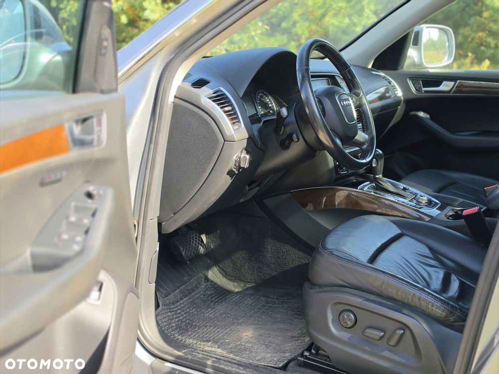 Audi Q5 3.2 FSI Quattro S tronic - 8