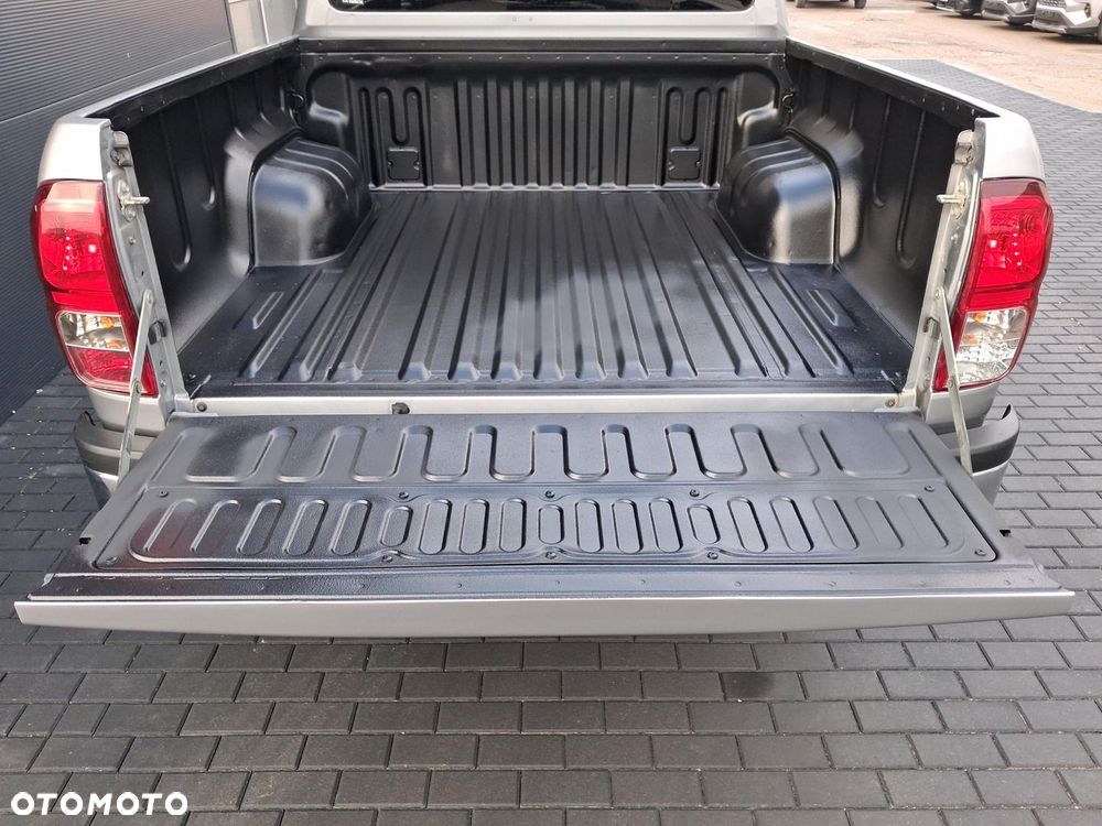 Toyota Hilux 2.4 D-4D Double Cab SR5 4x4 - 14