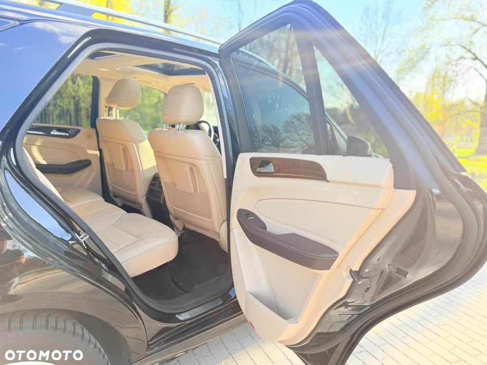 Mercedes-Benz GLE 350 d 4-Matic - 29