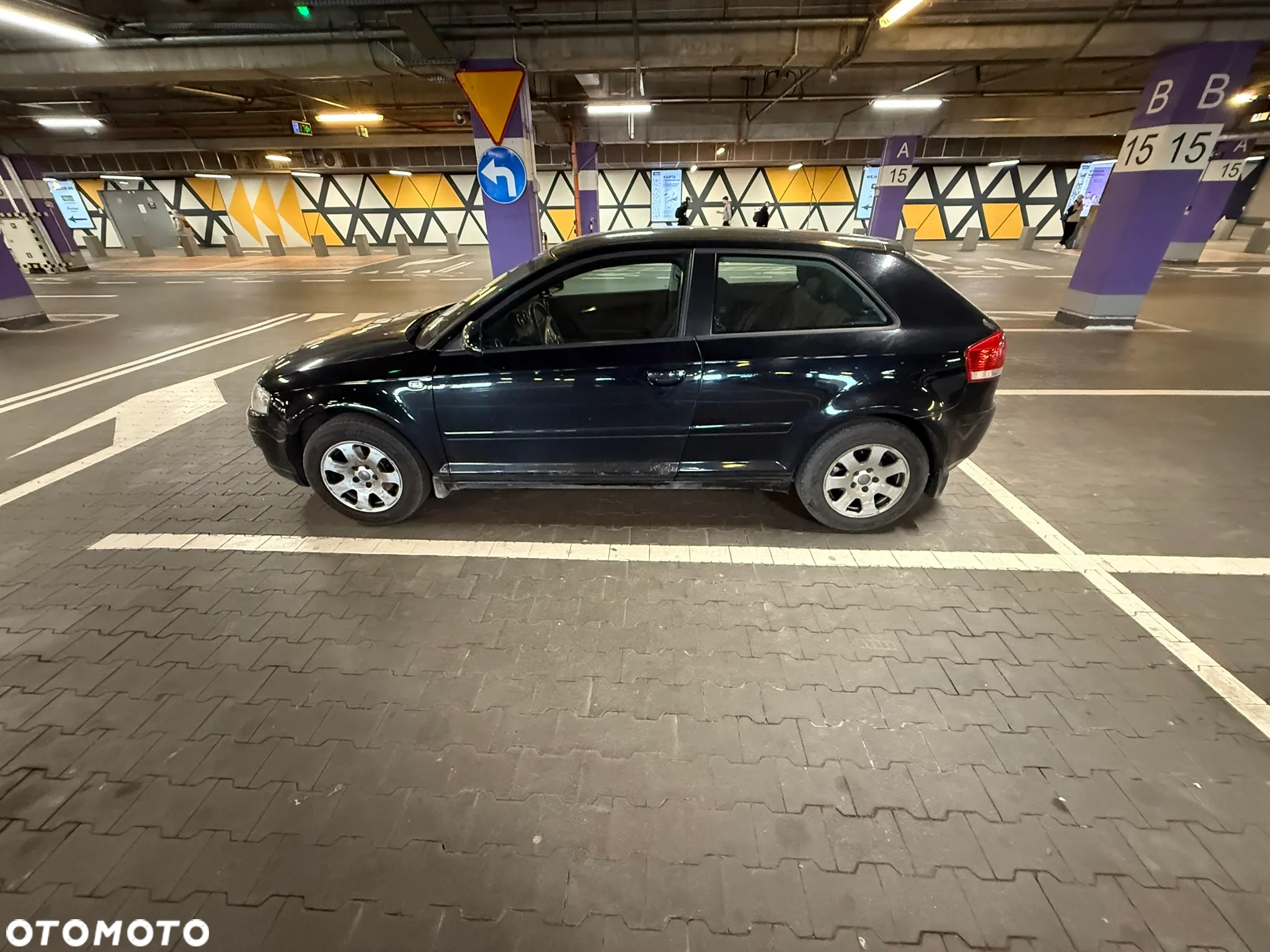 Audi A3 1.6 Ambiente - 2