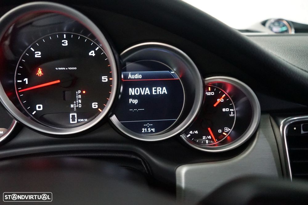 Porsche Panamera Platinum Edition - 32
