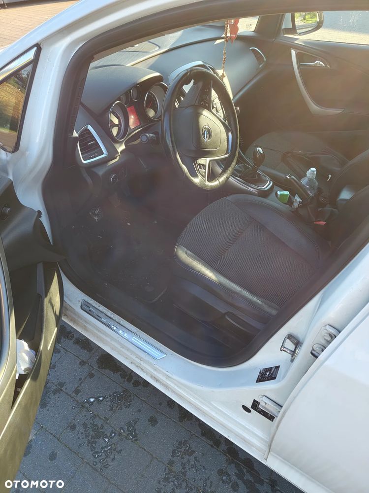 Opel Astra 1.6 T Sport - 5