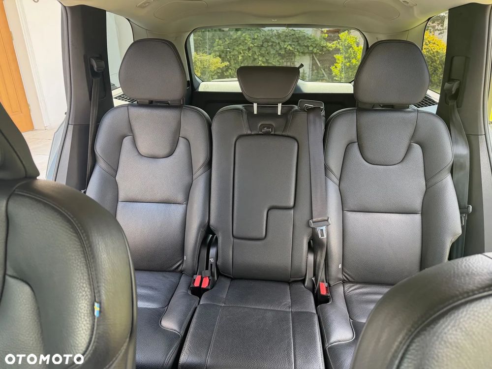Volvo XC 90 B5 D AWD Plus Dark - 8