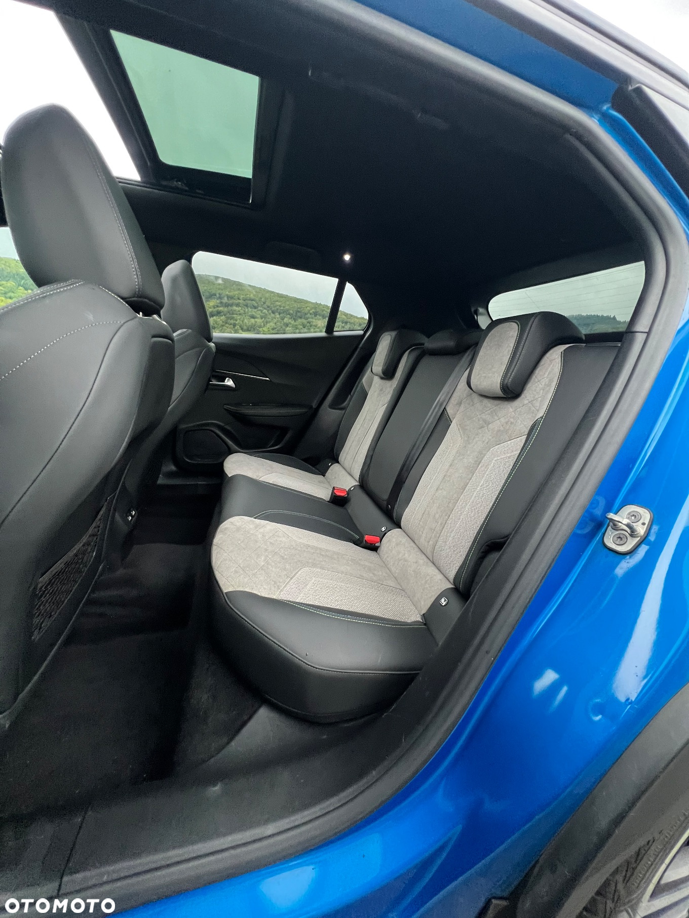 Peugeot 2008 e-2008 GT Line - 16