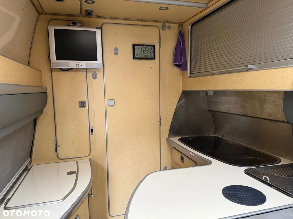 Mercedes-Benz Sprinter - 9