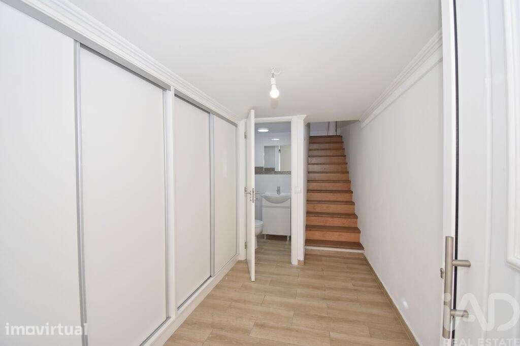 Casa de Cidade T2 em Tavarede de 90,00 m2 - Grande imagem: 3/21