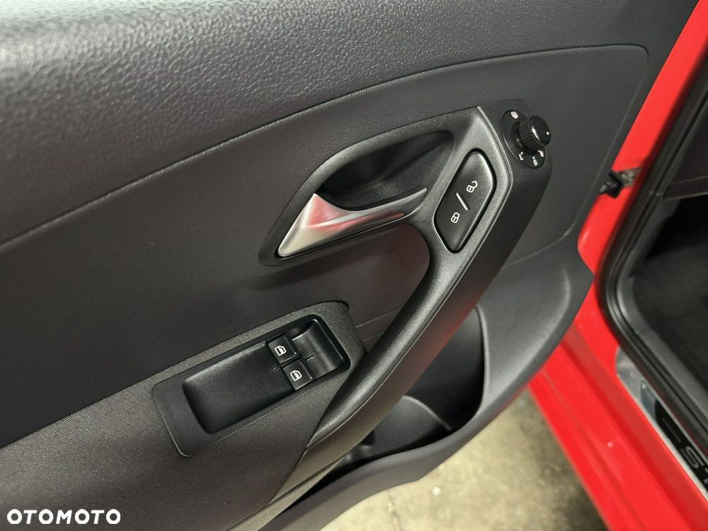 Volkswagen Polo - 34