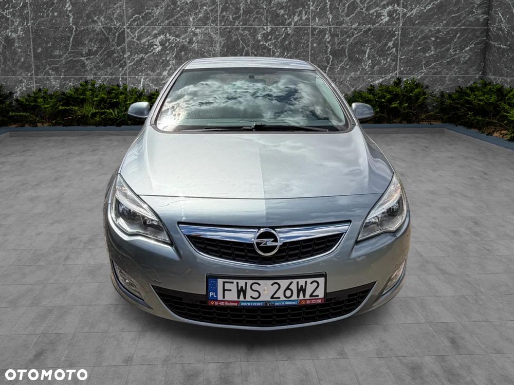 Opel Astra 1.6 ecoFLEX Start/Stop - 2