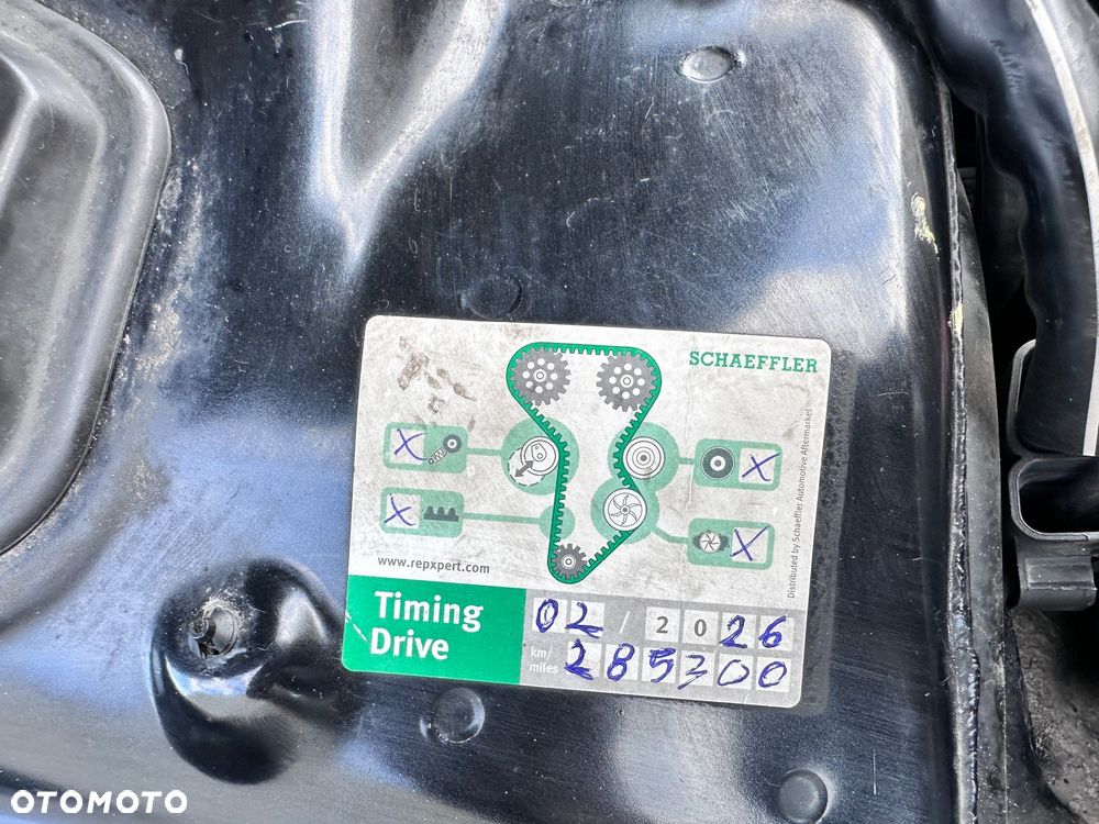 Audi A4 Avant 2.0 TDI DPF Ambiente - 18