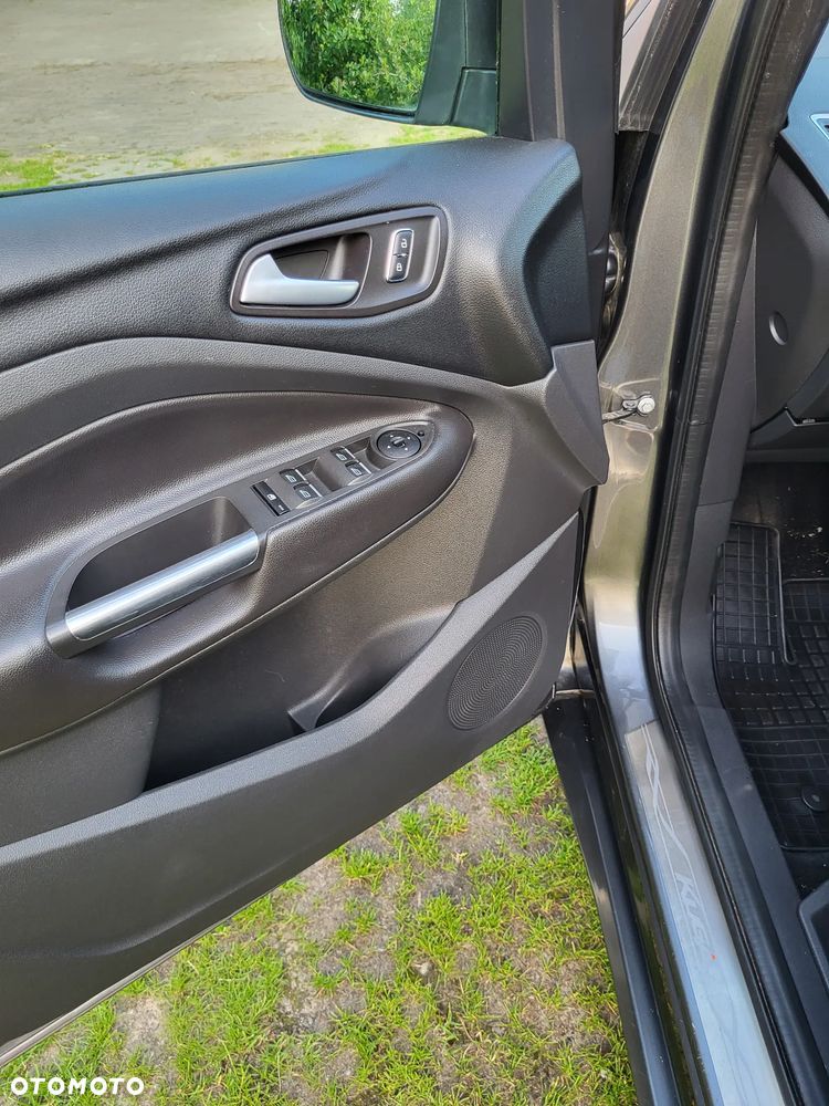 Ford Kuga 2.0 TDCi 2x4 Individual - 9