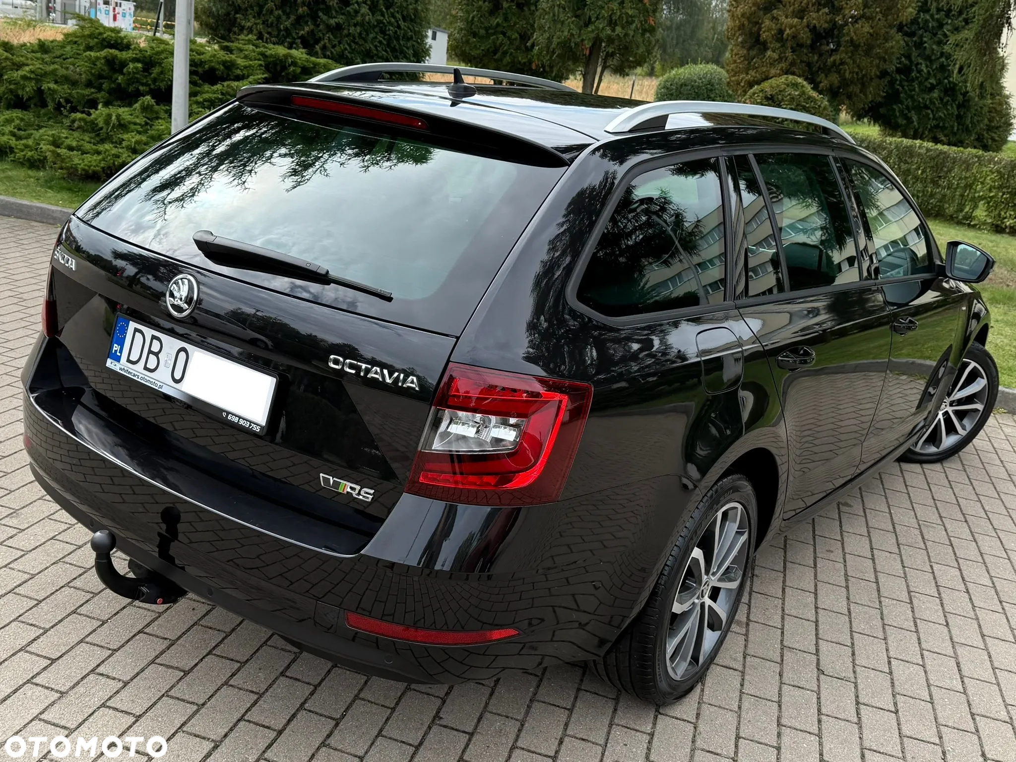Skoda Octavia Combi 2.0 TDI DSG Exclusive - 4