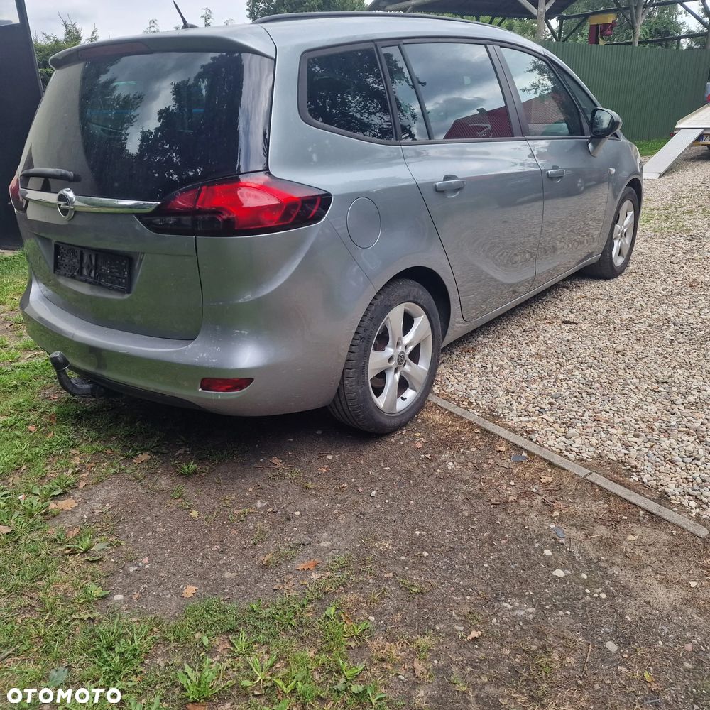 Opel Zafira - 3