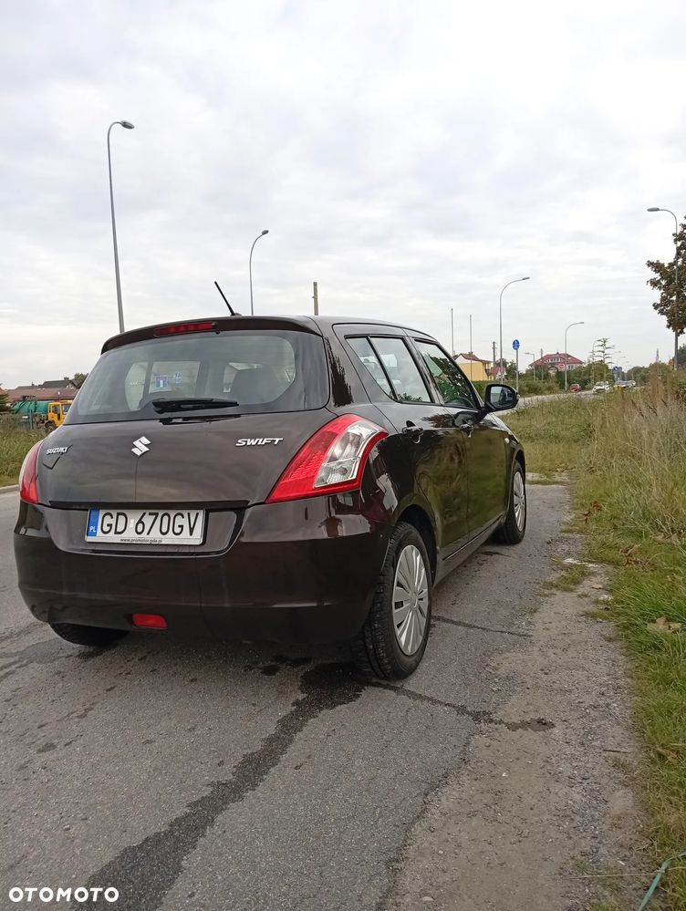 Suzuki Swift - 5