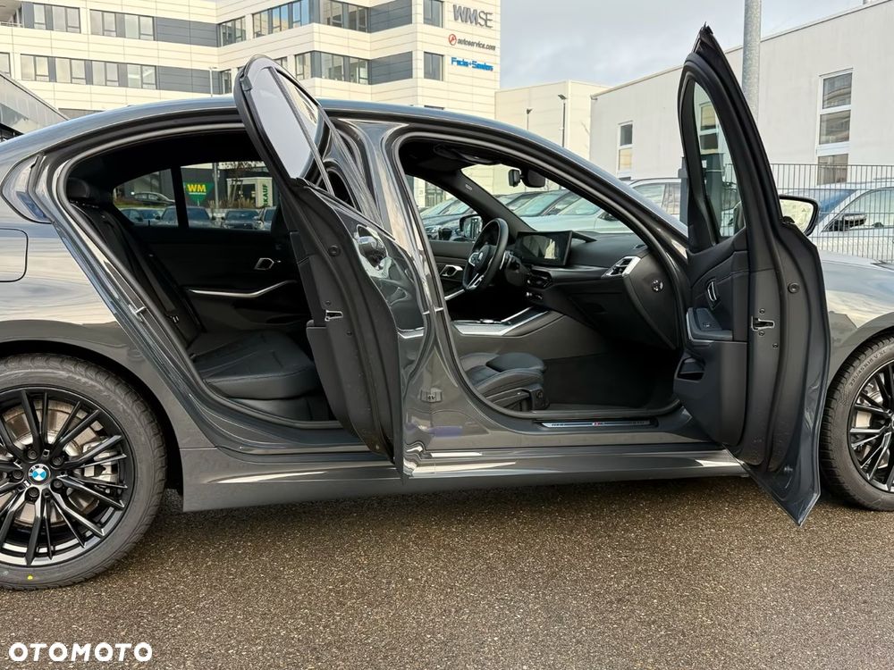 BMW Seria 3 - 11