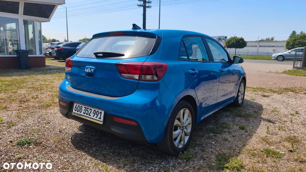 Kia Rio - 7