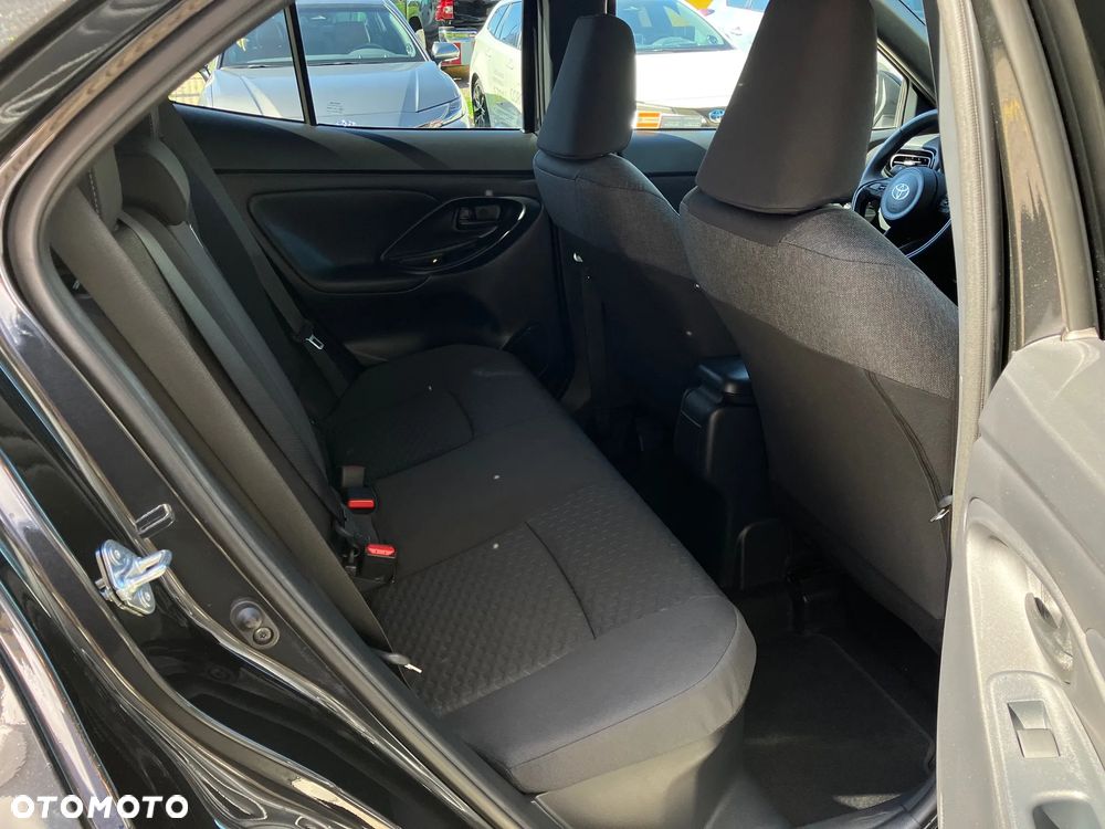 Toyota Yaris Cross Hybrid 1.5 Style - 17