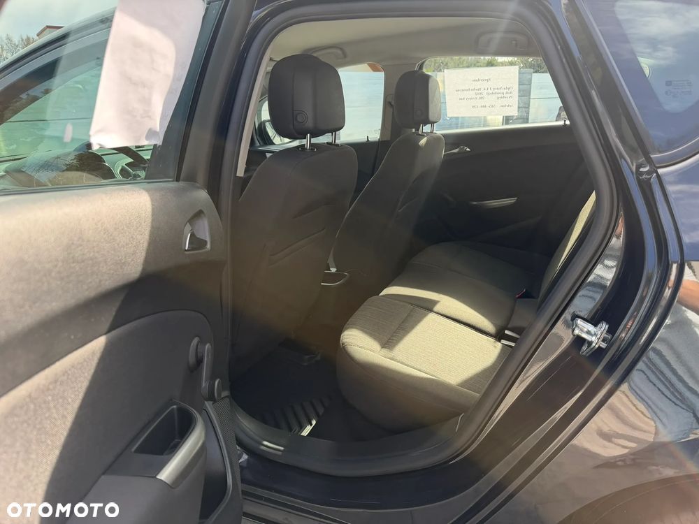 Opel Astra 1.4 T Enjoy - 13