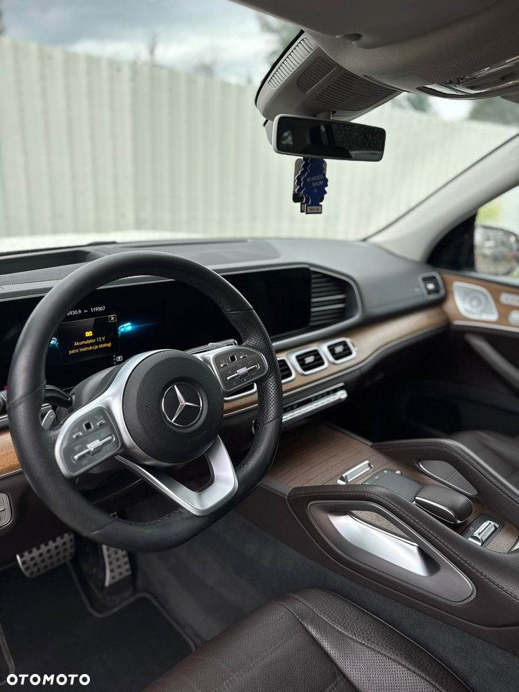 Mercedes-Benz GLS - 29