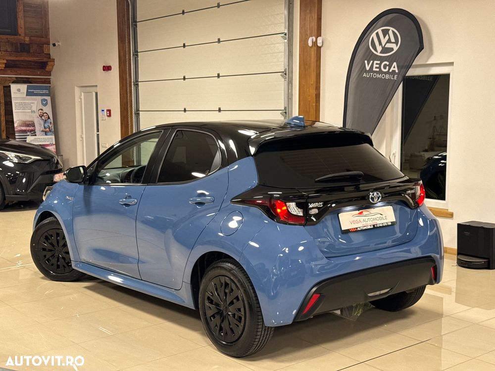 Toyota Yaris Hybrid 130 1.5 VVT-i Premiere Edition - 4