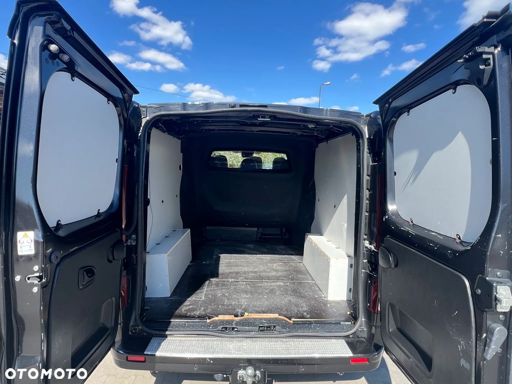 Renault Trafic Grand 2.0 dCi EDC - 10