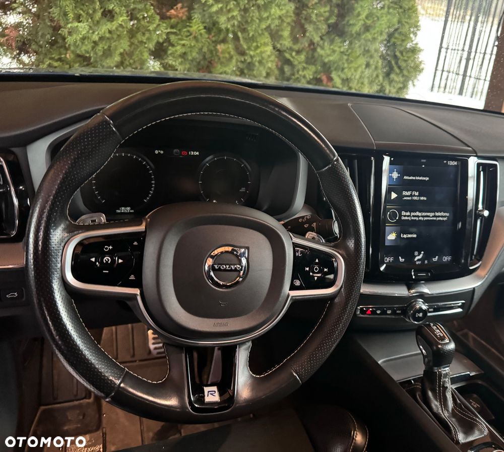 Volvo XC 60 D5 SCR AWD R-Design - 16