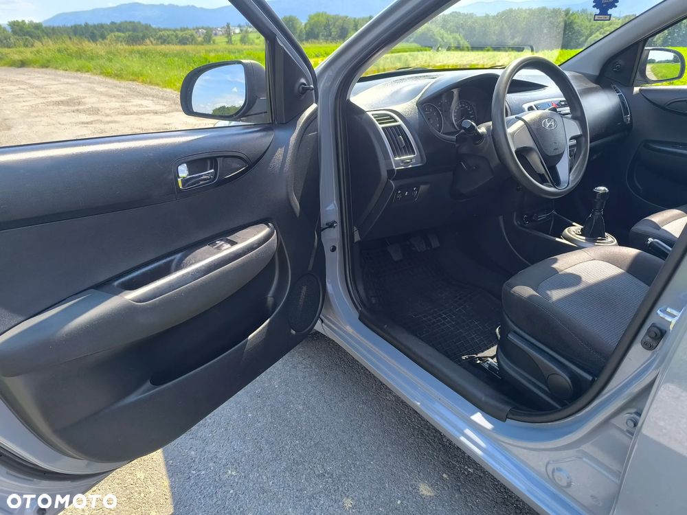 Hyundai i20 1.25 Classic + - 9