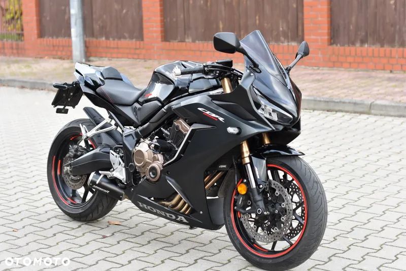 Honda CBR - 3