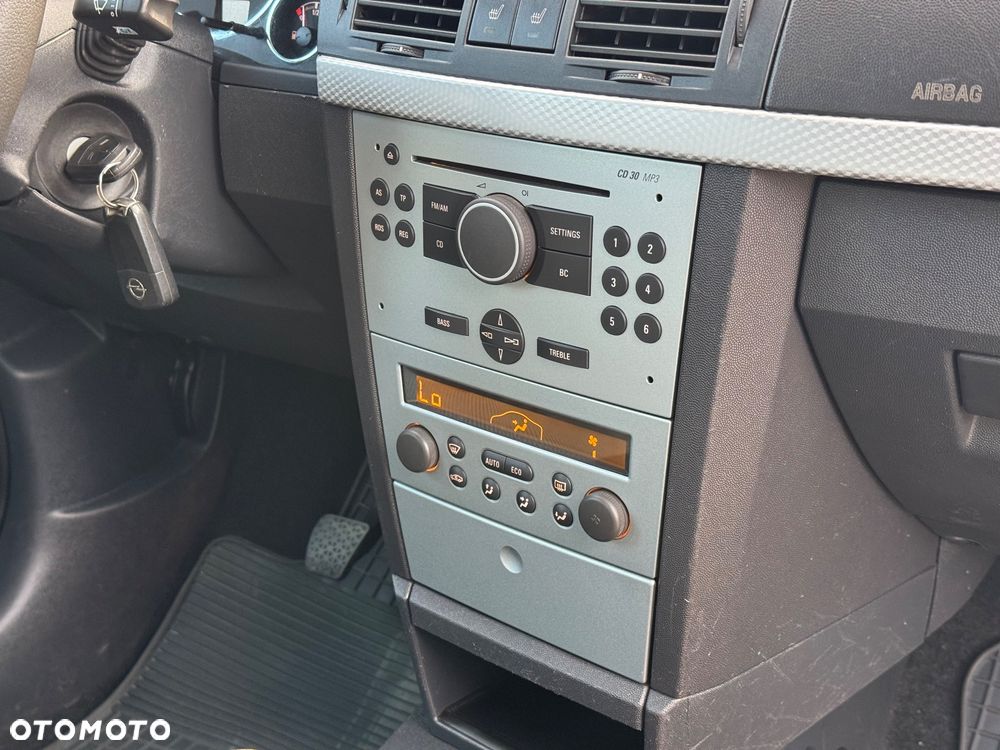 Opel Meriva 1.6 16V Cosmo - 23