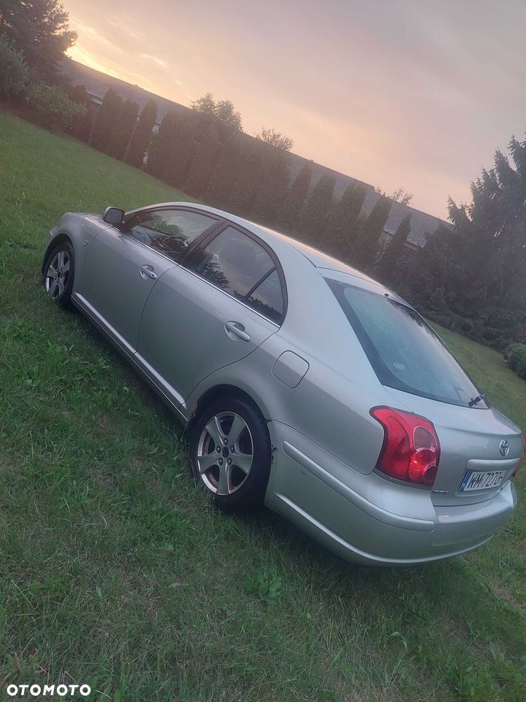 Toyota Avensis - 3