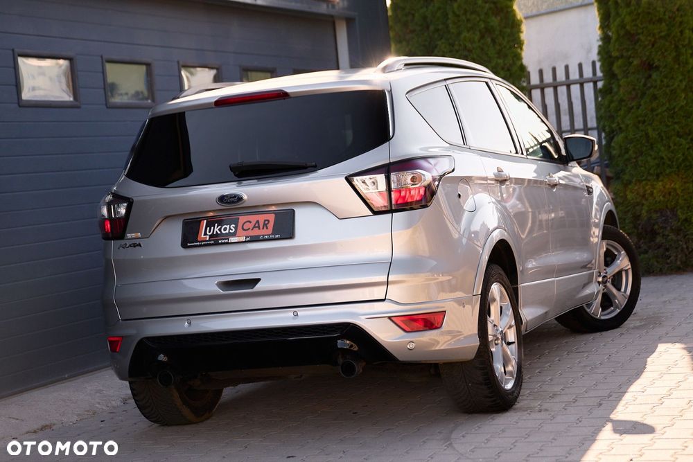 Ford Kuga - 32