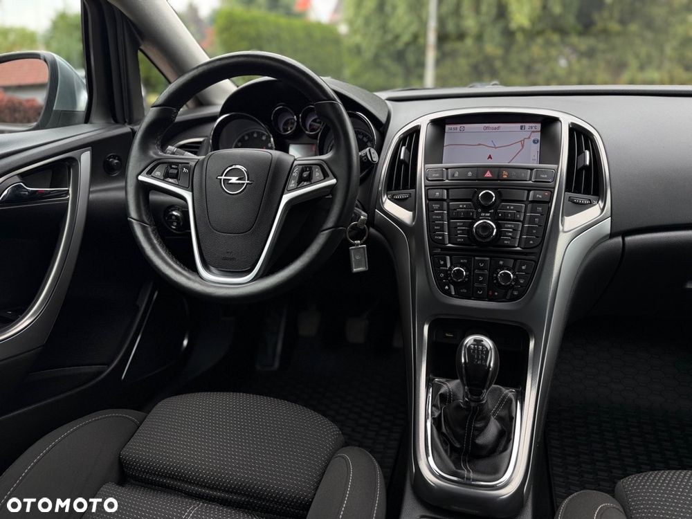 Opel Astra 1.4 T Enjoy S&S - 18