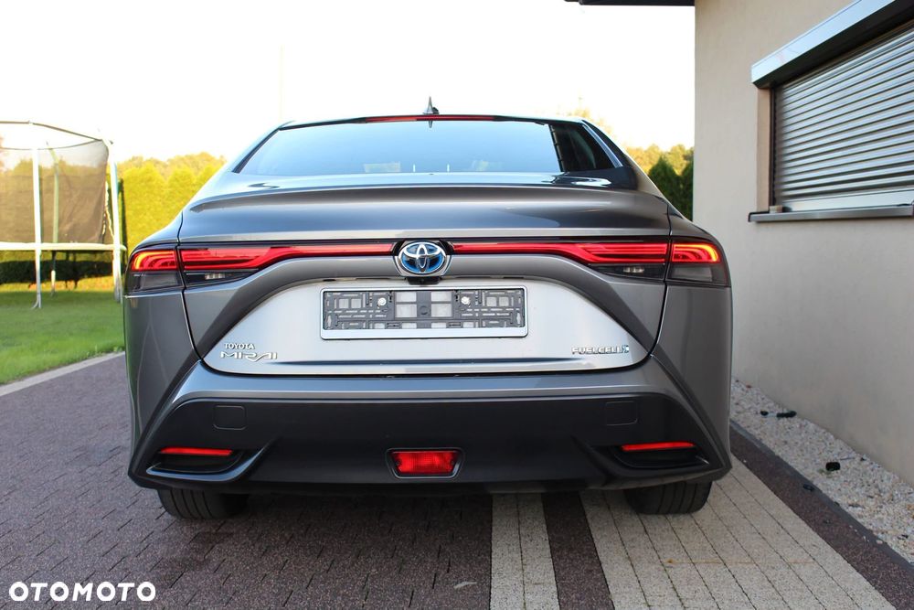 Toyota Mirai Prestige - 7
