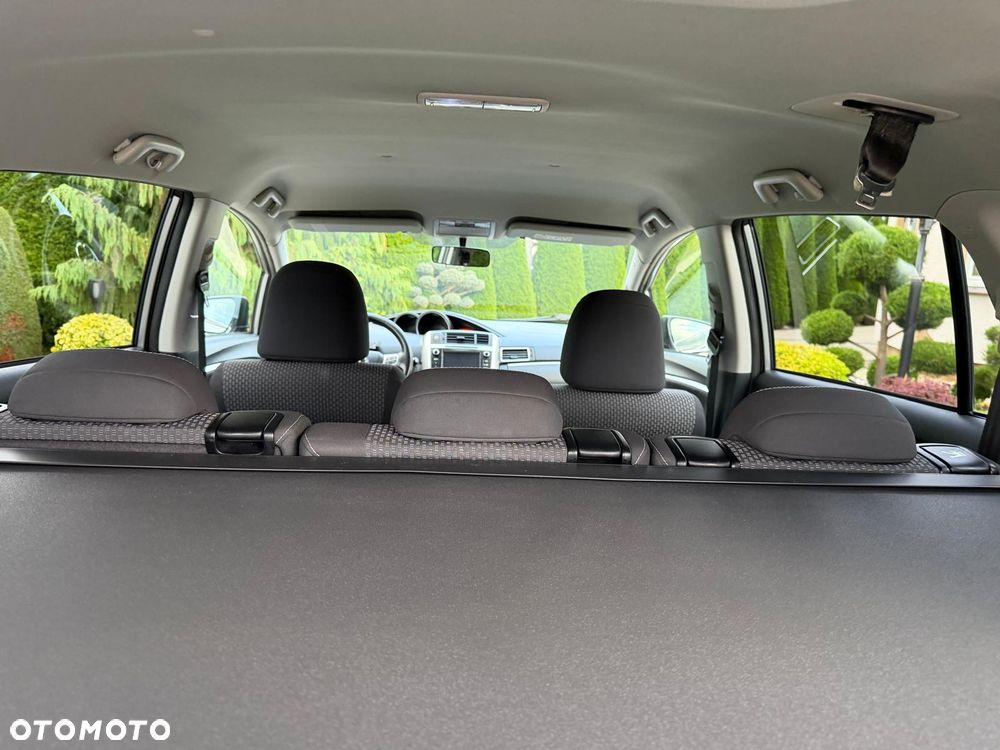 Toyota Verso 2.0 D-4D 5-Sitzer - 17