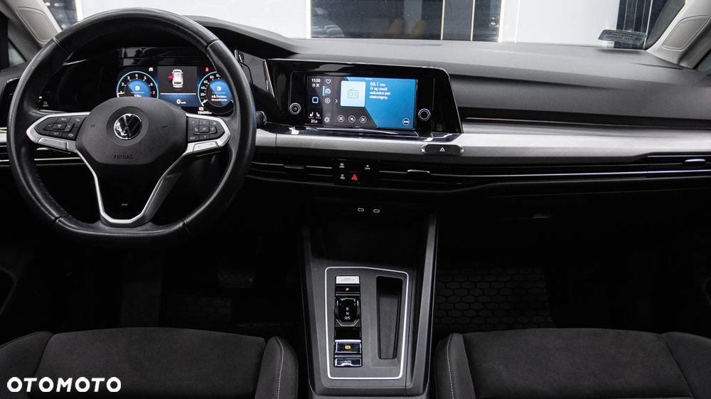 Volkswagen Golf Variant 1.5 eTSI EVO Life DSG - 16