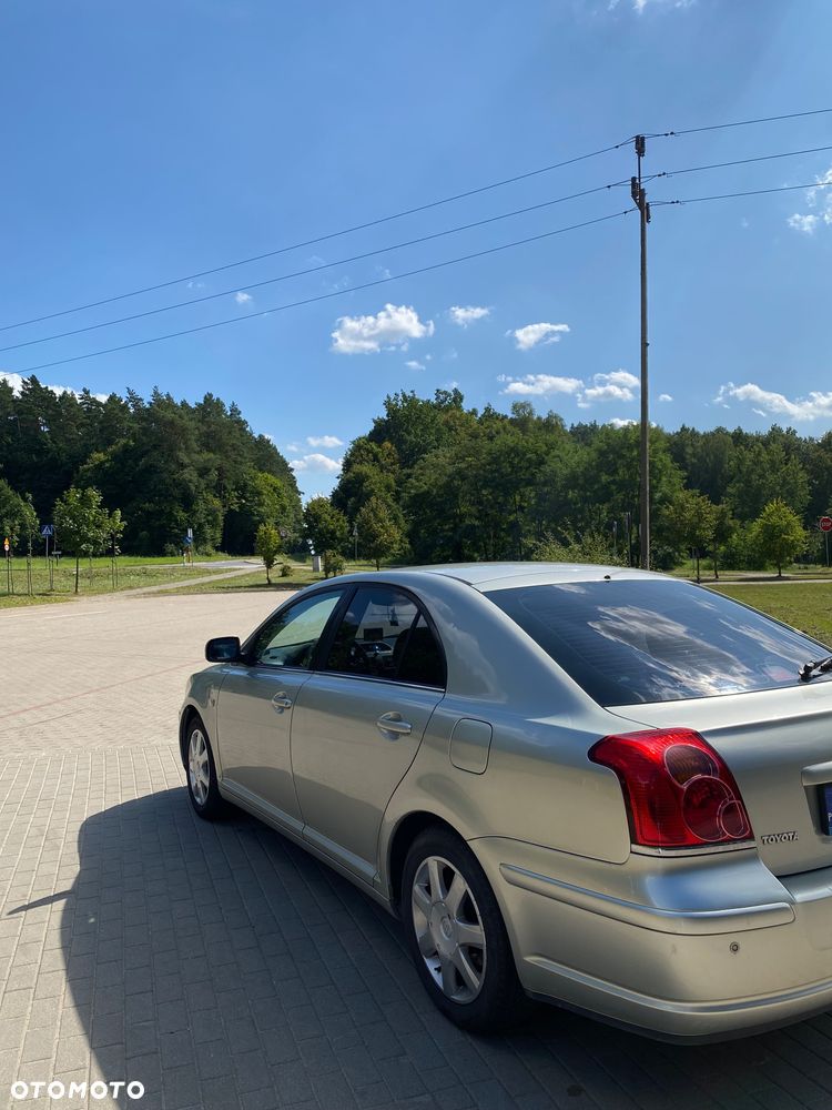 Toyota Avensis 1.8 VVT-i Sol - 7