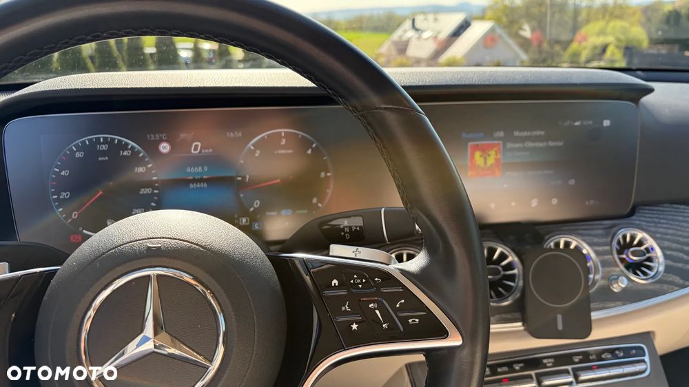 Mercedes-Benz Klasa E 300 d 4-Matic Avantgarde - 21
