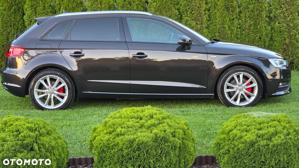 Audi A3 Sportback 2.0 TDI S tronic S line Sportpaket - 6