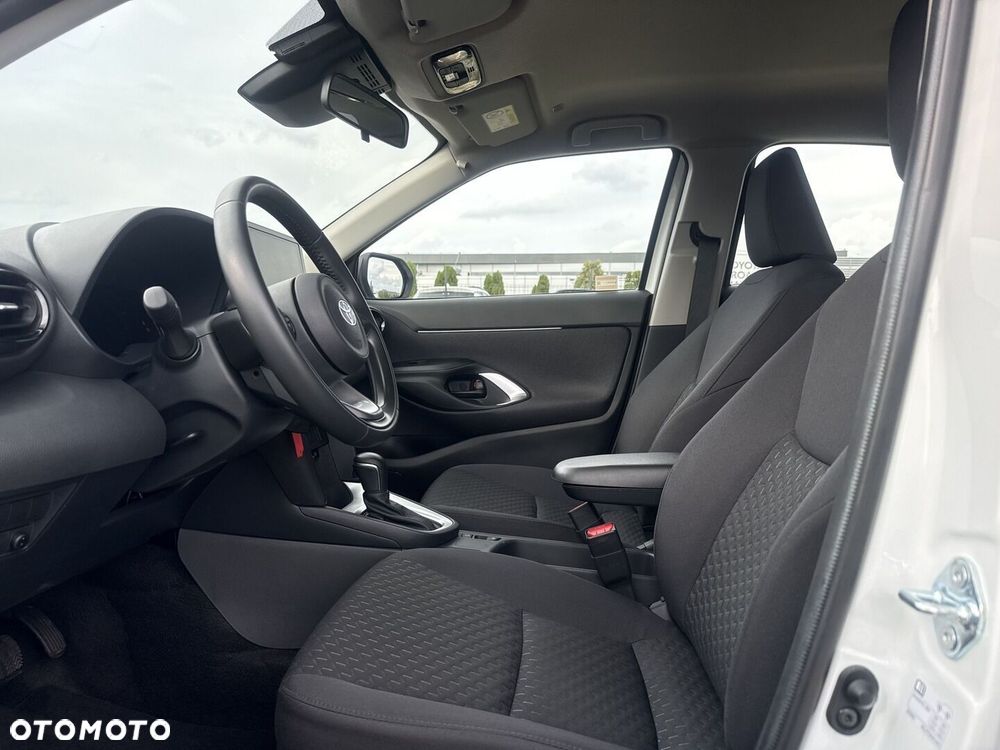 Toyota Yaris Cross - 17