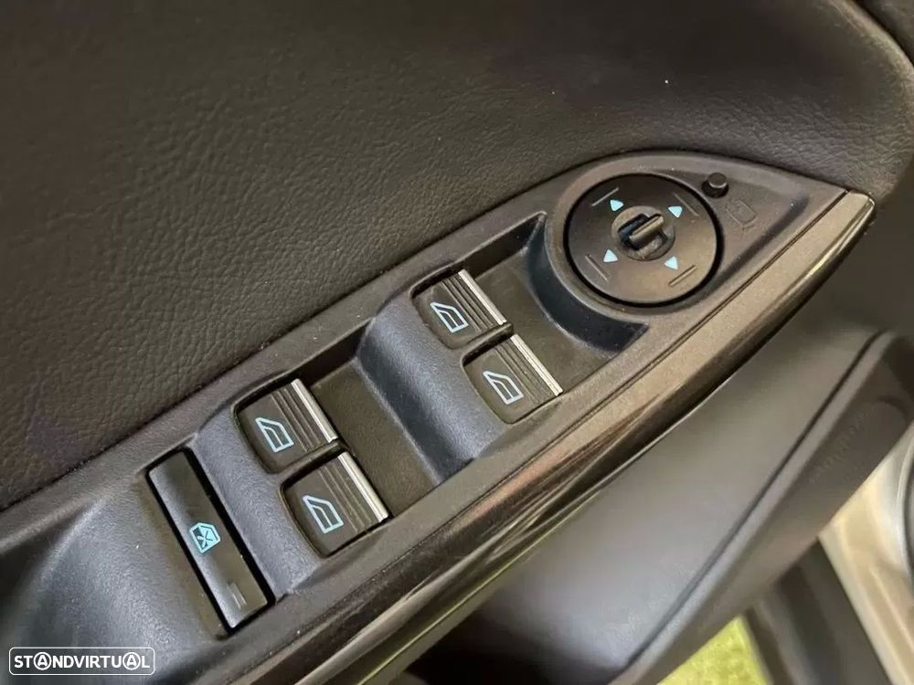 Ford Focus SW 1.5 TDCi Titanium DPS — fotografia 32