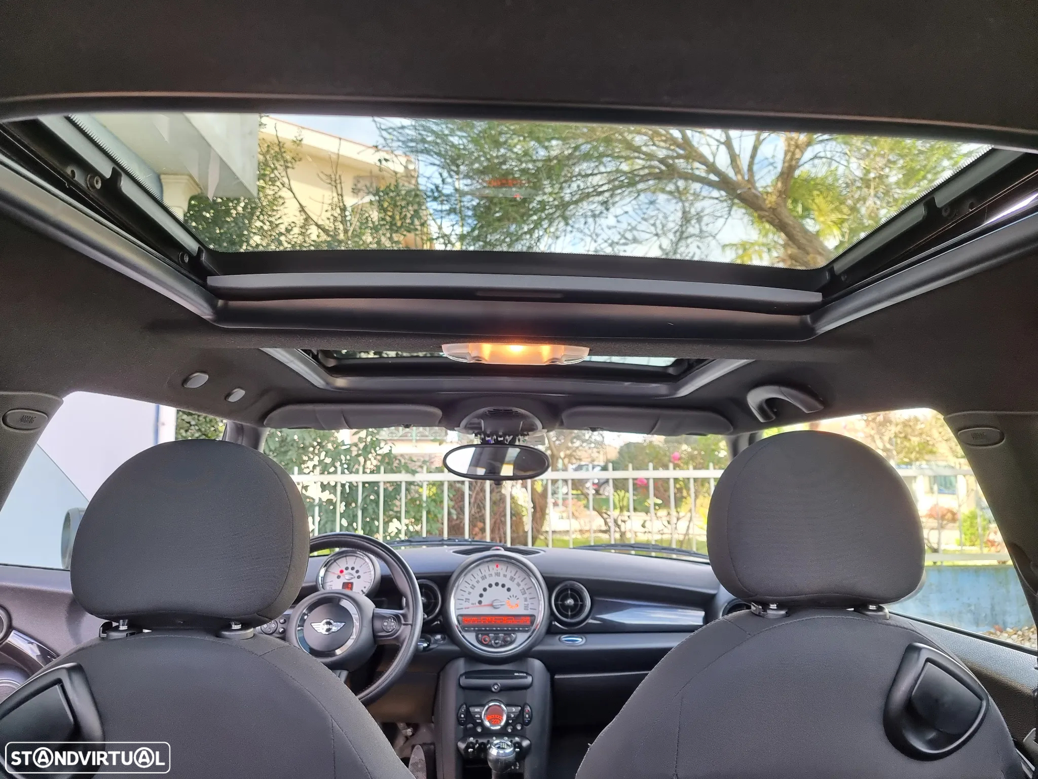 MINI 3 Portas Cooper D - 14
